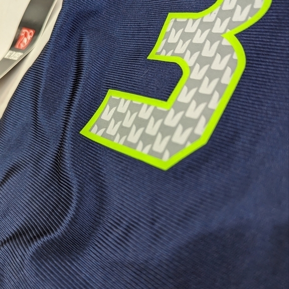 Seattle Seahawks Baby Jersey 3 6 Months NFL Team Apparel 3 Wilson Russel - Picture 8 of 9